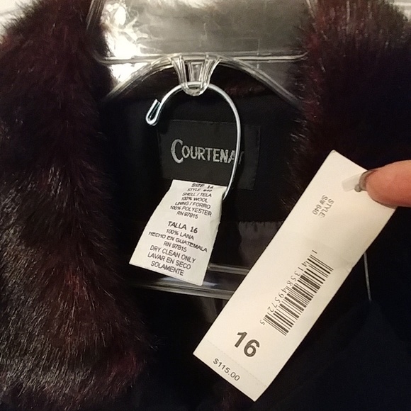 Black wool 2 piece suit w faux fur collar, skirt - Picture 2 of 8